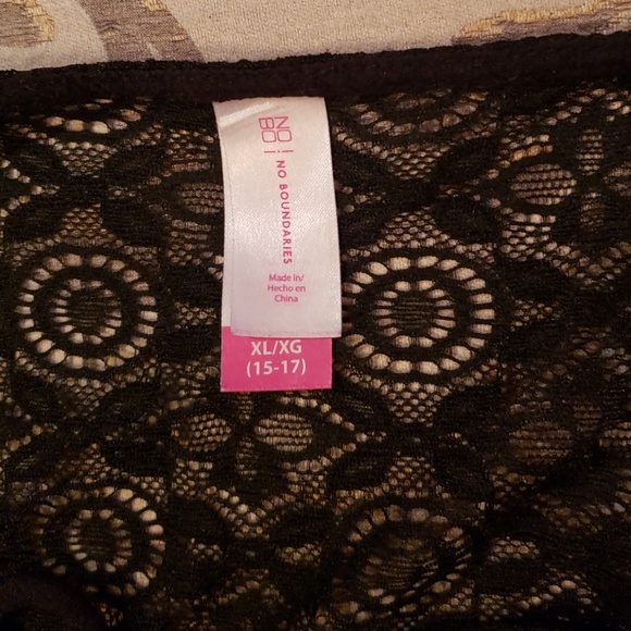 Shirt - Picture 4 of 5